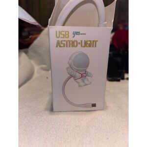 Yes Factory USB Astro Light Astronaut Lamp Night Light